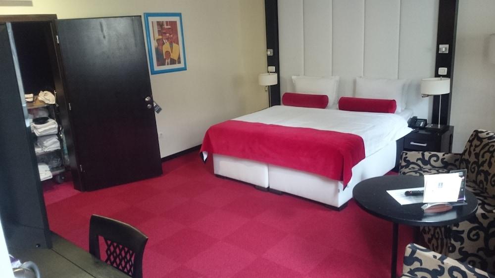 Hotel Central Σαράγεβο Εξωτερικό φωτογραφία